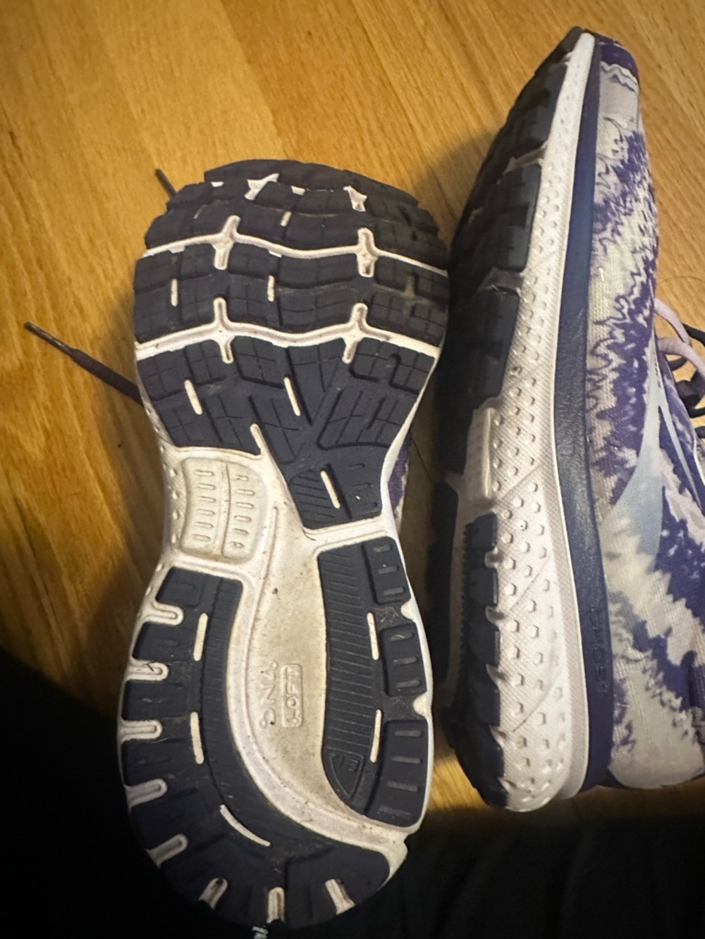 Brooks Purple and White Knit Running Shoes - Picture 3 of 3